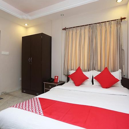 Oyo 19855 B S Guest House Jādabpur Εξωτερικό φωτογραφία