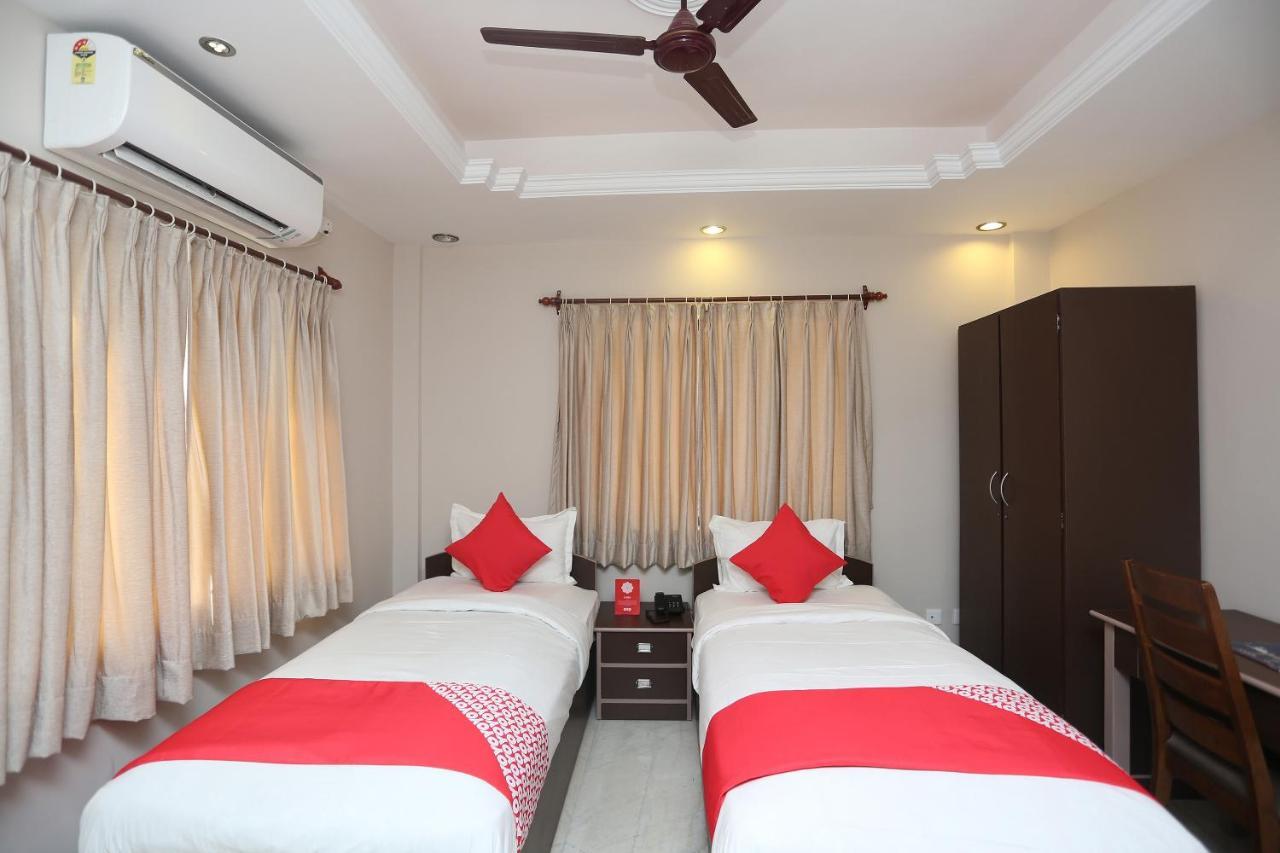 Oyo 19855 B S Guest House Jādabpur Εξωτερικό φωτογραφία