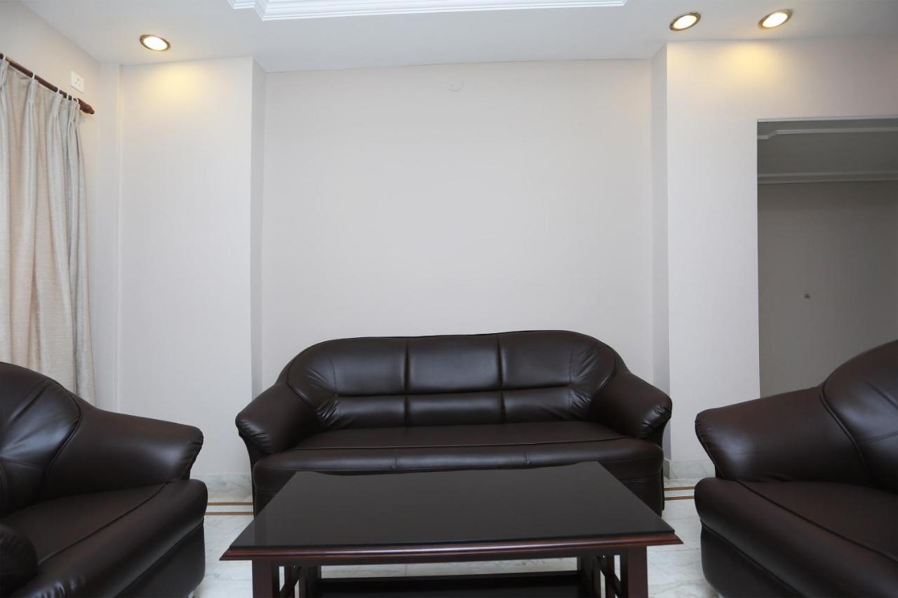 Oyo 19855 B S Guest House Jādabpur Εξωτερικό φωτογραφία